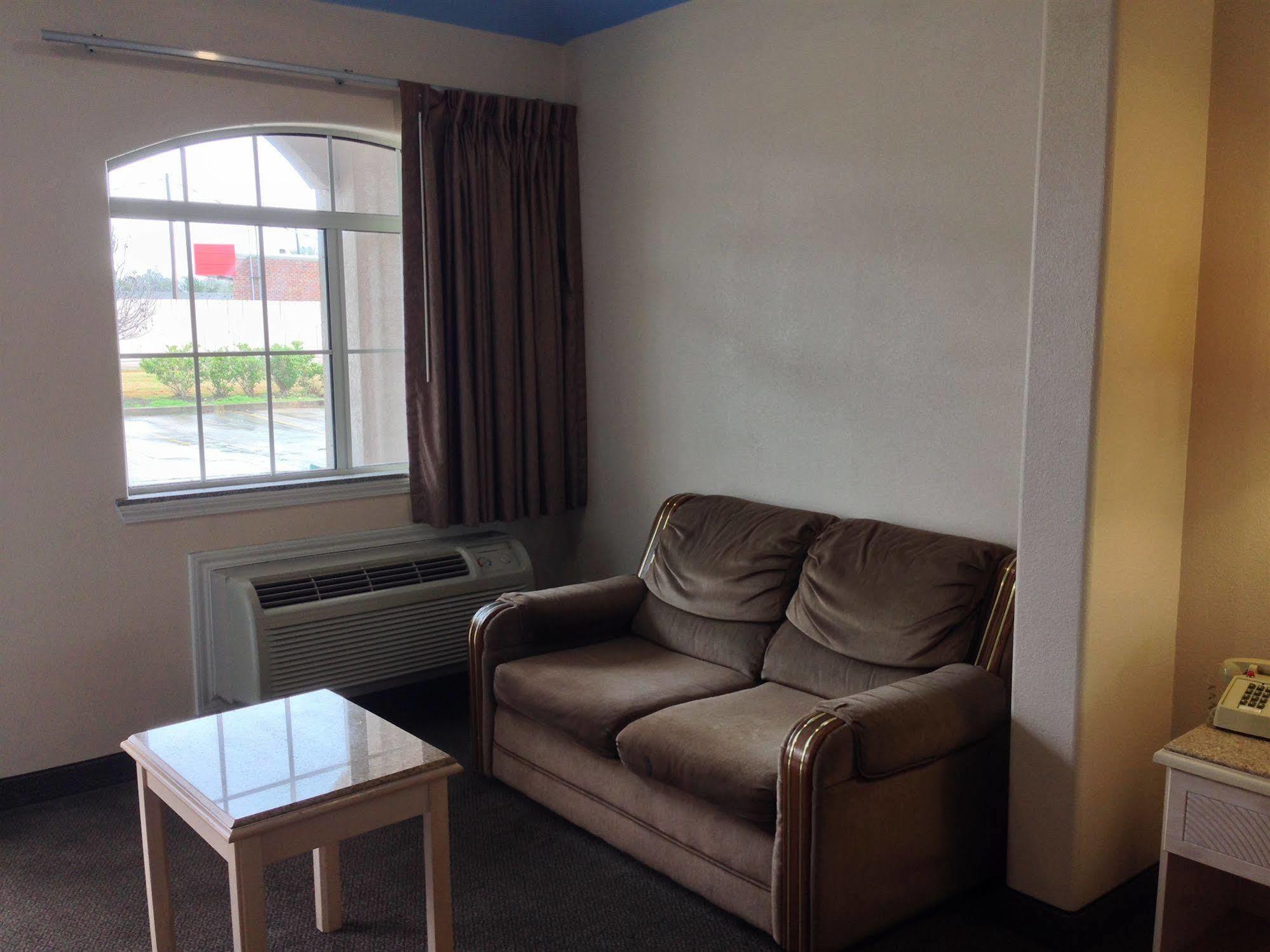 Camelot Inn & Suites Highway 290/Northwest Freeway Jersey Village Exterior foto